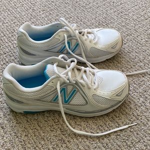 New Balance 847 Walking Shoe